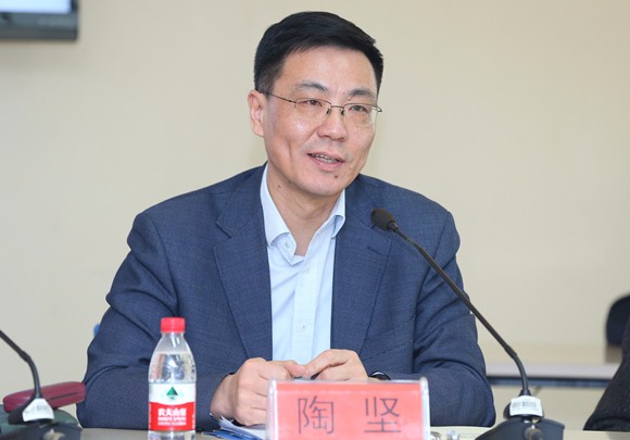 陶坚校长汇报学校本科教学工作 陶坚校长汇报学校本科教学工作