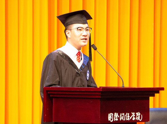 毕业生代表国政系2014级王戴林同学发言 毕业生代表国政系2014级王戴林同学发言