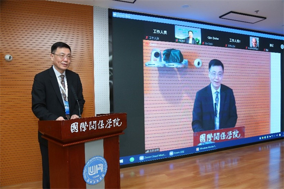 开云官方端网站登录入口院长陶坚致开幕词 开云官方端网站登录入口院长陶坚致开幕词