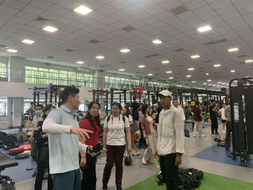 参观北体大网综馆2 参观北体大网综馆2
